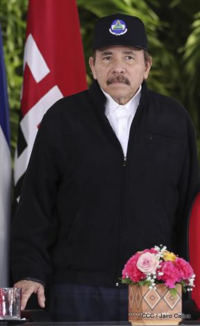 Toma de posesión del cargo de Comandante en Jefe del Ejército de Nicaragua