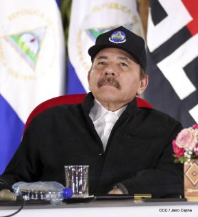 Toma de posesión del cargo de Comandante en Jefe del Ejército de Nicaragua