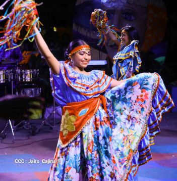 Desborde de Amor en  homenaje a los héroes y mártires de Los Sabogales