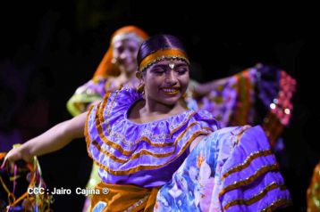 Desborde de Amor en  homenaje a los héroes y mártires de Los Sabogales