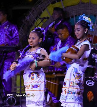 Desborde de Amor en  homenaje a los héroes y mártires de Los Sabogales