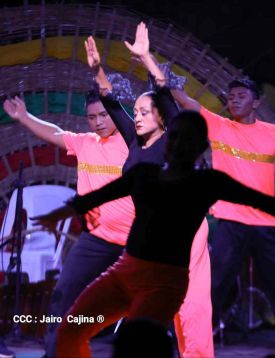 Desborde de Amor en  homenaje a los héroes y mártires de Los Sabogales