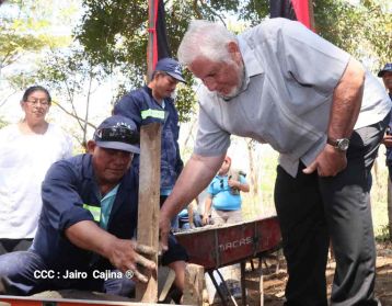 Desborde de Amor en  homenaje a los héroes y mártires de Los Sabogales