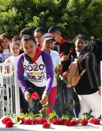 Desborde de Amor en  homenaje a los héroes y mártires de Los Sabogales
