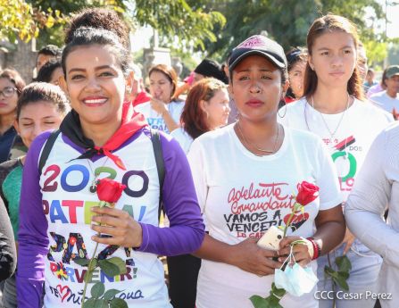 Desborde de Amor en  homenaje a los héroes y mártires de Los Sabogales