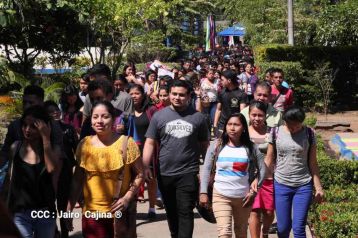 Desborde de Amor en  homenaje a los héroes y mártires de Los Sabogales