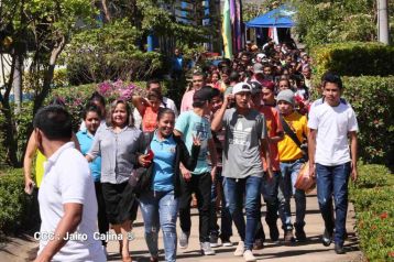 Desborde de Amor en  homenaje a los héroes y mártires de Los Sabogales