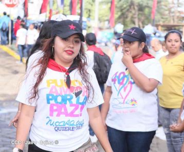 Desborde de Amor en  homenaje a los héroes y mártires de Los Sabogales