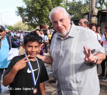 Desborde de Amor en  homenaje a los héroes y mártires de Los Sabogales