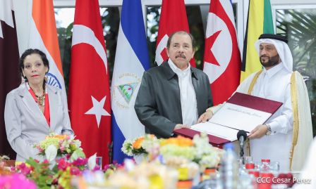  Cinco nuevos embajadores concurrentes presentan cartas credenciales