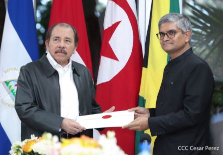  Cinco nuevos embajadores concurrentes presentan cartas credenciales