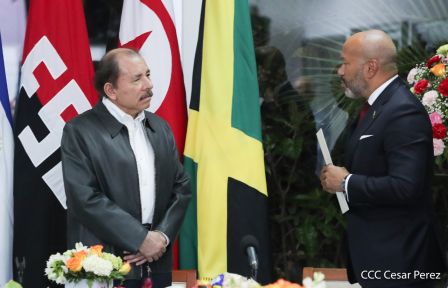  Cinco nuevos embajadores concurrentes presentan cartas credenciales