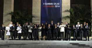 Daniel y Rosario junto a presidentes CELAC en Palacio de la Revolución (Cuba)