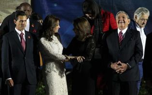 Daniel y Rosario junto a presidentes CELAC en Palacio de la Revolución (Cuba)