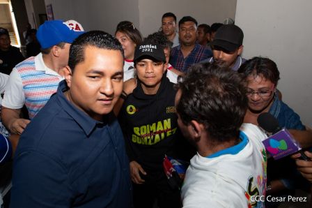 Así recibió Nicaragua a su cinco veces campeón mundial Román "Chocolatito" González