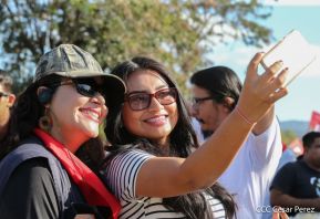  Caminata "¡Mujeres Valientes, Mujeres Victoriosas!"