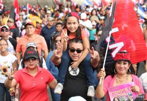  Caminata "¡Mujeres Valientes, Mujeres Victoriosas!"