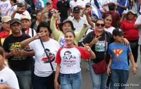  Caminata "¡Mujeres Valientes, Mujeres Victoriosas!"