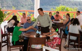 Inauguración del mirador y restaurante El Balcón en el volcán Masaya