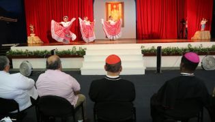 UNICA celebra aniversario natal del Cardenal Miguel Obando y Bravo