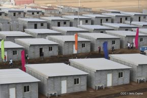 Familias recibieron las primeras 100 casas del programa Bismarck Martínez