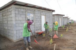 Familias recibieron las primeras 100 casas del programa Bismarck Martínez