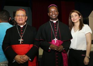 UNICA celebra aniversario natal del Cardenal Miguel Obando y Bravo