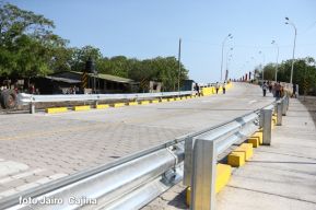 Inauguran puente "El Paso de Panaloya"