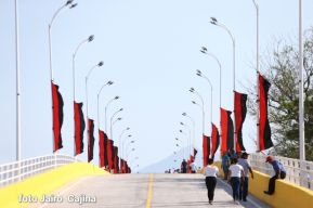 Inauguran puente "El Paso de Panaloya"