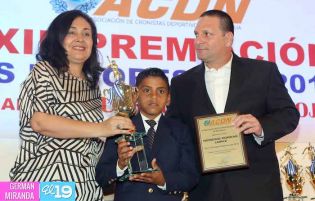 Brillan las Estrellas del Deporte en Managua