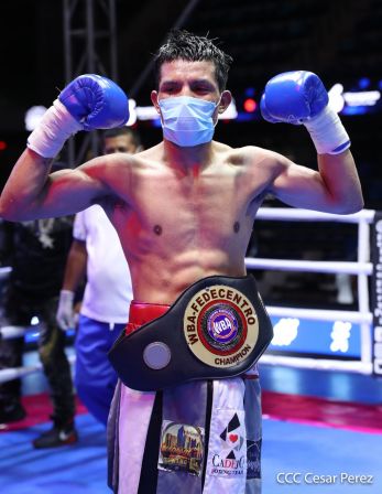 Nicaragua muestra sus puños en una noche de boxeo del bueno