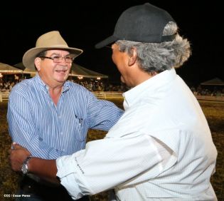 Show sinfónico ecuestre en la FERPRE 2014