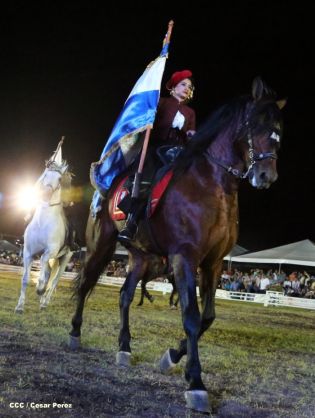 Show sinfónico ecuestre en la FERPRE 2014