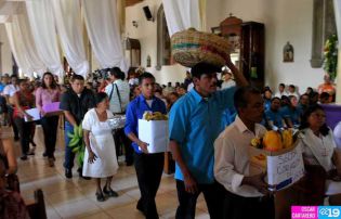Católicos de La Concha celebran a la Virgen de Monserrat