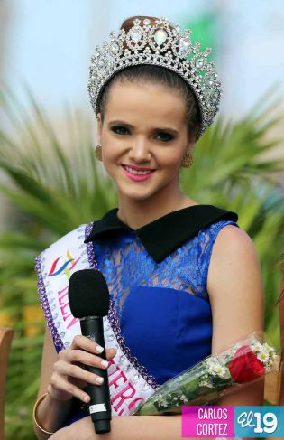 Candidatas a Miss Teen Universe visitan Puerto Salvador Allende