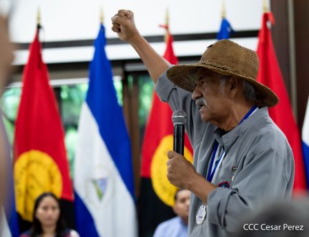 Juventud Sandinista rinde homenaje al maestro Orlando Pineda y al profesor Miguel de Castilla