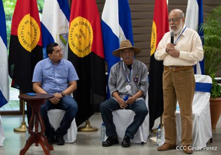 Juventud Sandinista rinde homenaje al maestro Orlando Pineda y al profesor Miguel de Castilla