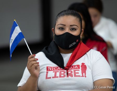 Juventud Sandinista rinde homenaje al maestro Orlando Pineda y al profesor Miguel de Castilla