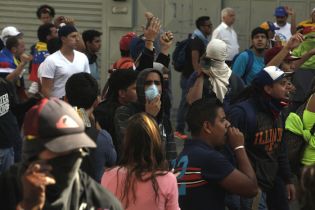 Derecha fascista provoca violencia en Venezuela