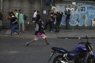 Derecha fascista provoca violencia en Venezuela