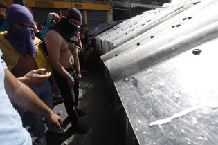 Derecha fascista provoca violencia en Venezuela