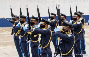 Policía Nacional saluda 41 aniversario de su constitución