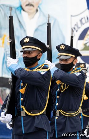 Policía Nacional saluda 41 aniversario de su constitución