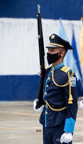 Policía Nacional saluda 41 aniversario de su constitución