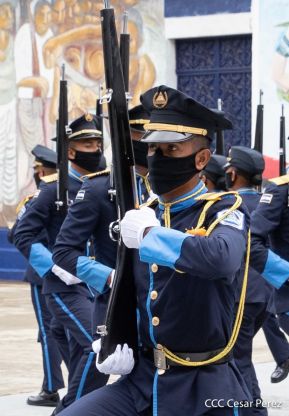 Policía Nacional saluda 41 aniversario de su constitución