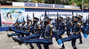 Policía Nacional saluda 41 aniversario de su constitución
