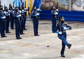 Policía Nacional saluda 41 aniversario de su constitución