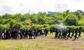 Mujeres de la DOEP saludan 41 años de fundación de la Policía Nacional