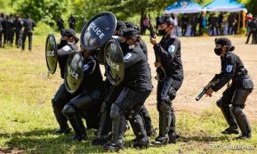 Mujeres de la DOEP saludan 41 años de fundación de la Policía Nacional