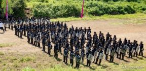 Mujeres de la DOEP saludan 41 años de fundación de la Policía Nacional